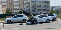 Фото: тройное ДТП на Суворовском 5 июня, кадр ГАИ РО - 1RND.Ru
